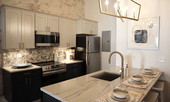Columbia Apartment | Upscale Apartment in the Heart of Downtown Columbia!