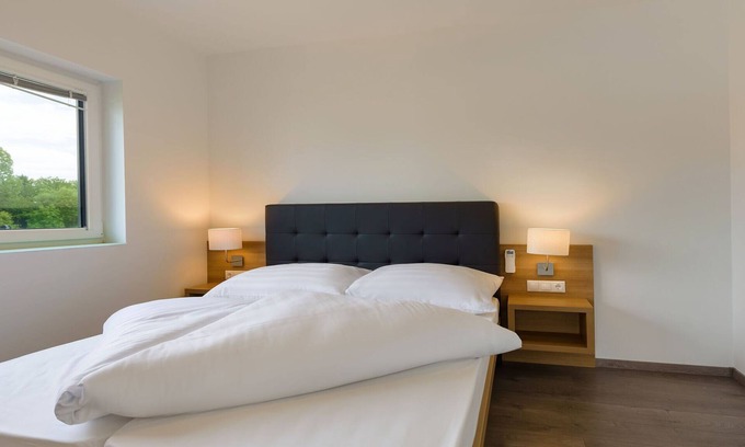 Zsira House | Upscale Holiday Home in Lutzmannsburg with Pool