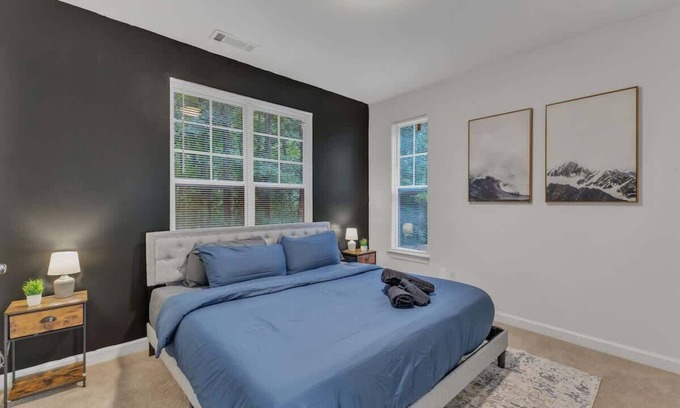 Southwest Raleigh Apartment | Upscale King 2BR Suite Mins to Downtown Raleigh!