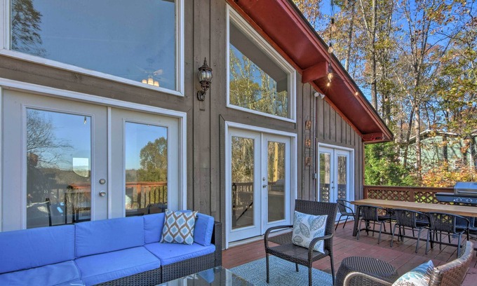 Lake Ranch Estates Cabin | Upscale Lakefront Retreat w/ Dock and 2 Decks!