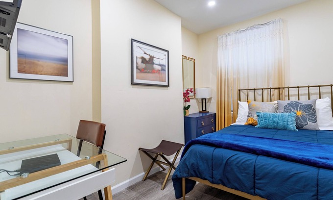 New Rochelle House | Upscale Relax near Yankee Stadium, and Columbia University "14 min drive"