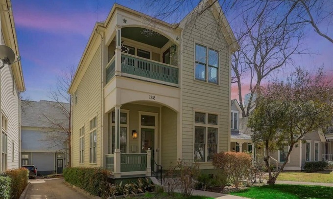Uptown House | Upscale Uptown Estate in heart of Dallas