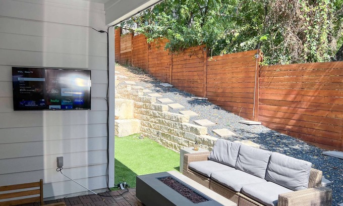 Rosewood House | Upstay - Eastside Home w Patio BBQ - Mins to DT