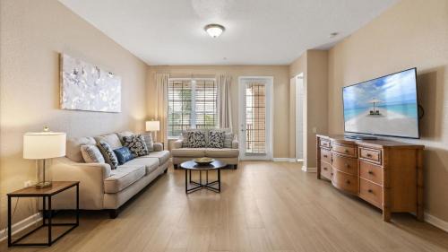 Florida Central Atlantic Coast House | Upstay Spacious 3BR Home w Patio Vista Cay Resort