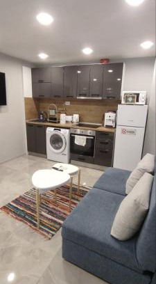 Ruse Center Apartment | Uptown Funk