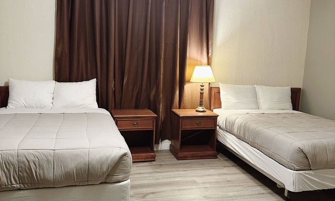 Estevan Hotel | Uptown Motel