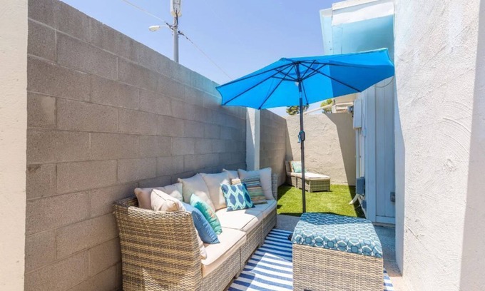 Camelback East Condo | Uptown Phoenix Newly Renovated Condo