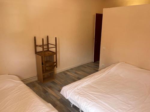 Le Monastier-Pin-Mories Apartment | Urbain V