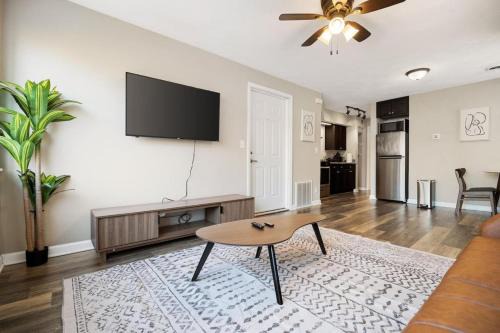 Peoria Apartment | Urban 1BD moments away from DT Peoria