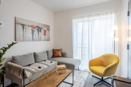 Downtown Montreal Apartment | Urban 1BDR Apartment on Bishop -MTL Live Spot