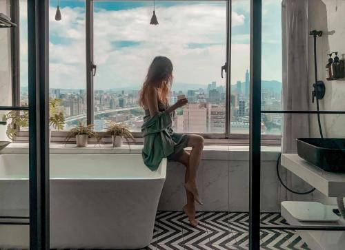 Zhongzheng Apartment | Urban Abode Apartment 1