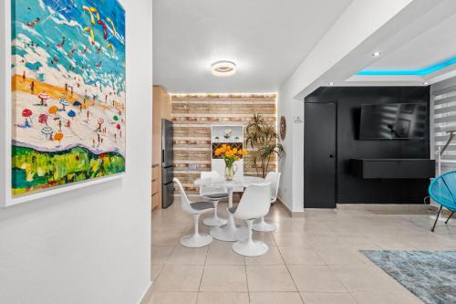 Ocean Park Apartment | Urban Beach One-Bedroom Apartment - 4 Guests TB3