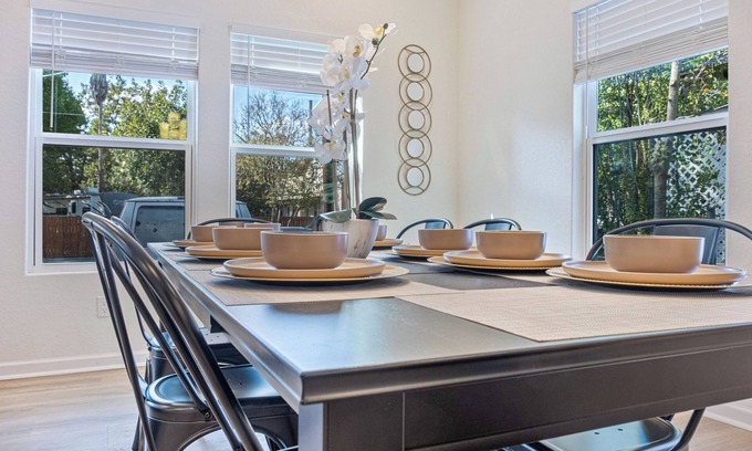 Denver Heights Cottage | Urban Delight 4br/3ba Near City Center
