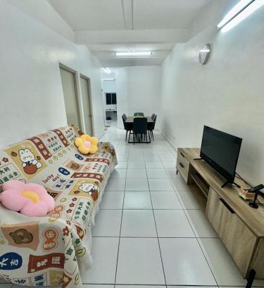 Taman Sri Tanjung House | Urban Eats Stay