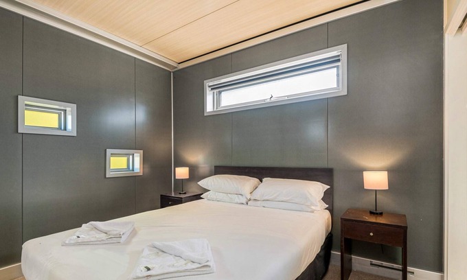 Kangaroo Flat Apartment | Urban Edge Apartment Six
