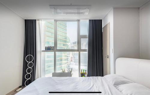 Seocho-dong Apartment | Urban Exit Studio Gangnam