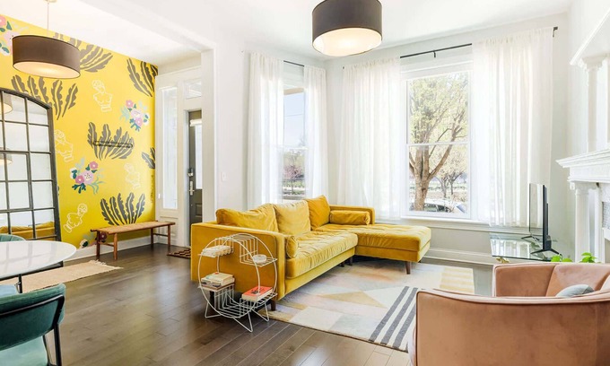 Over-the-Rhine Apartment | Urban Luxury on Washington Park | Rooftop & Parking