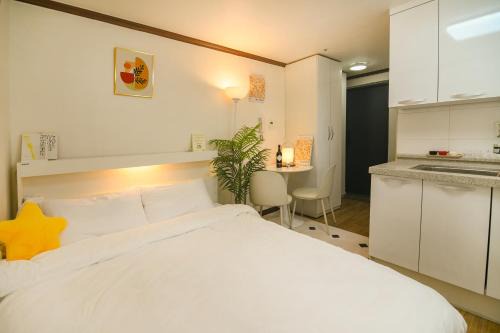 Hwayang-dong Apartment | Urban Nest Cozy Studio near Konkuk