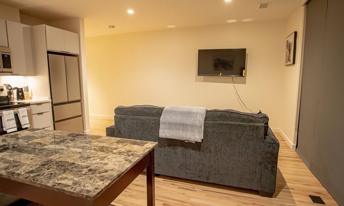 Midtown Apartment | Urban Oasis in Overton Square