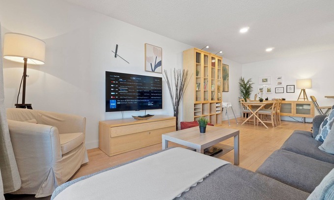 Southwest Edmonton Apartment | Urban Oasis Near Shops & Trails