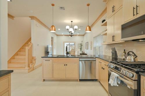 Central Oklahoma City House | Urban Plaza Luxe 1-Family- Steps away from Plaza District