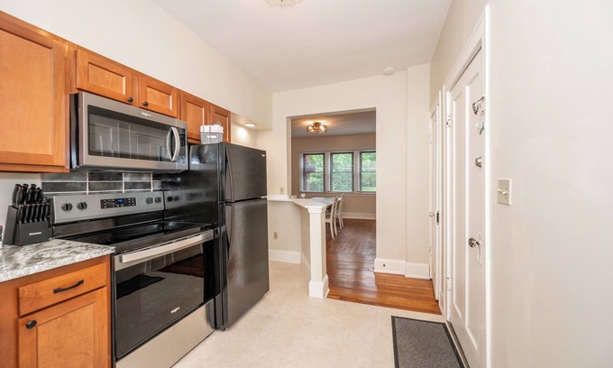 Walnut Hills Apartment | Urban Retreat – Charming Apartment in Desirable Walnut Hills Neighborhood