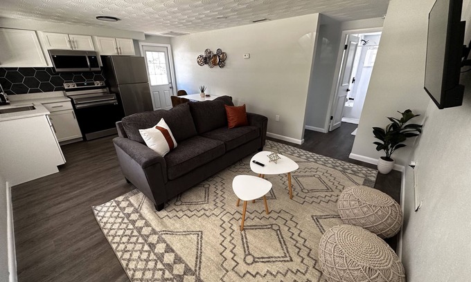Downtown Zephyrhills House | Urban Retreat: Cozy House in The Heart of Zephyrhills
