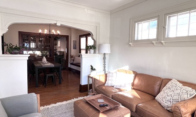 Midway House | Urban Retreat- Entire House. King beds. Central location.