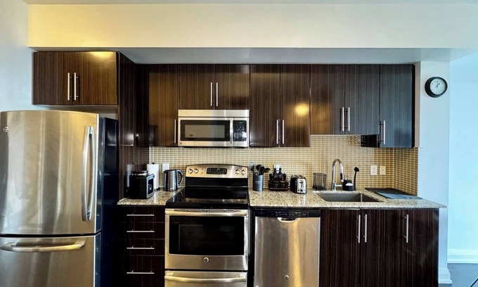 Thornhill Apartment | Urban Stay