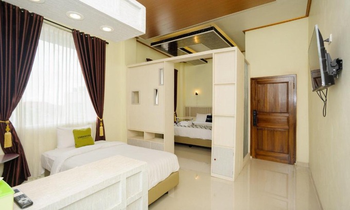 Rajabasa Hotel | Urbanview Hotel JIB Bandar Lampung by RedDoorz