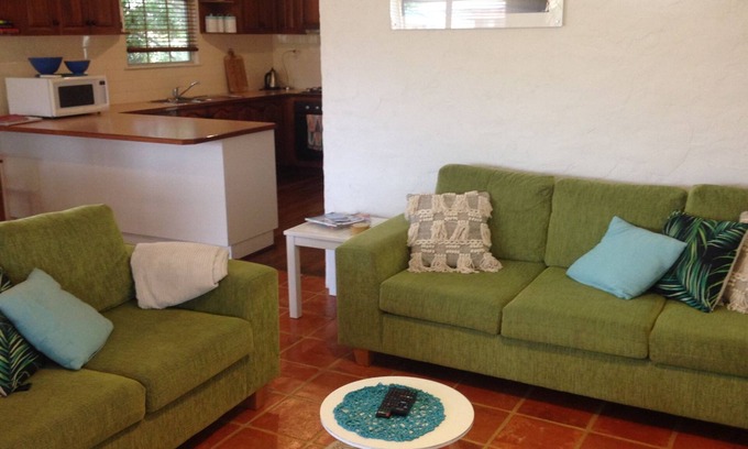 Esperance House | Urchin Beach Cottage