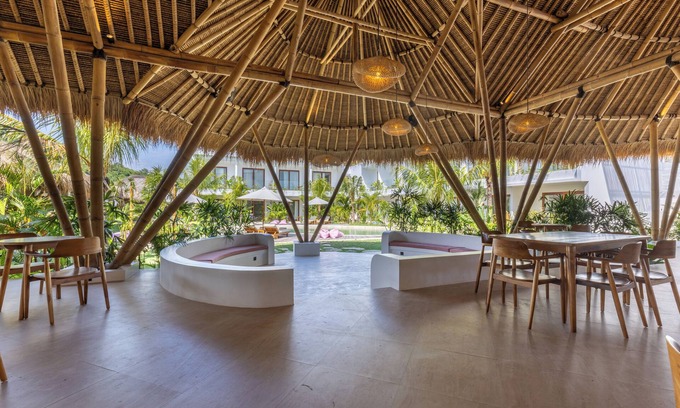 Selong Belanak Hotel | Uryah Hotel Lombok