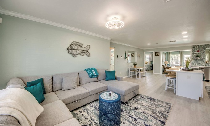 Burnt Store House | Waterfront Island Paradise-Entire Home on Gulf Access Canal