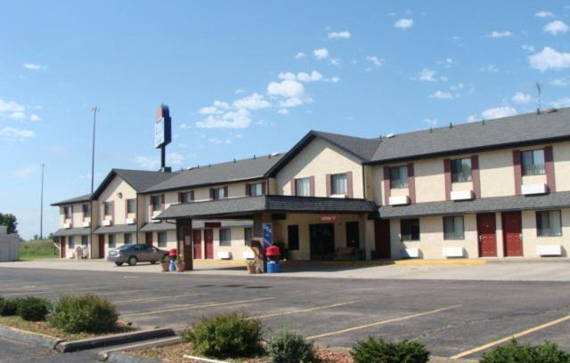 Grand Island Hotel | USA Inns of America