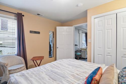 Historic District Villa | USNA Home Downtown Annapolis