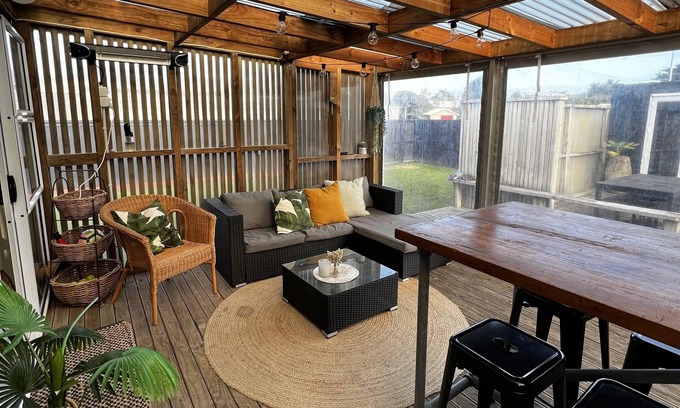 Foxton Beach House | Uwind, relax and enjoy the wonders of FOXYTOWN