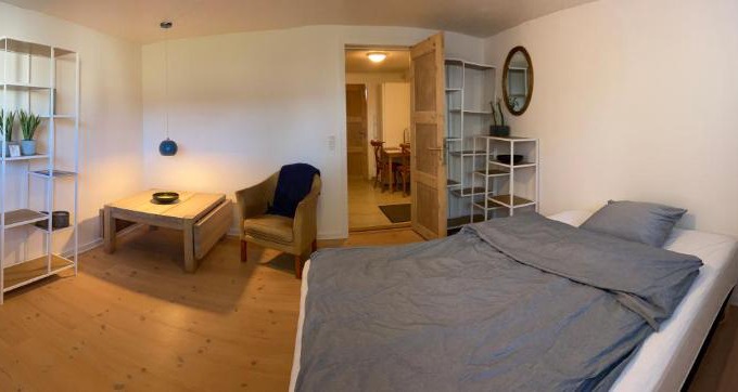 Esbjerg Apartment | Værelse med eget køkken og bad