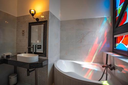 Balatonalmadi Apartment | Vöröskő Villapark -reggelivel