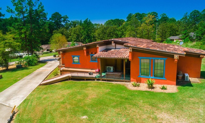 Brookeland House | V#3 Beautiful Home in Sam Rayburn. Vacation or fishing tournament-Up to 7 guests