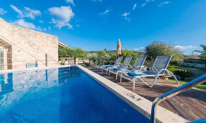 Alcudia Villa | V. Can Pau in Alcudia WiFi AC