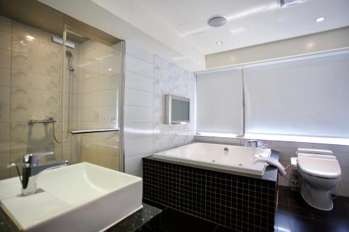 Datong Hotel | V-one Vogue Hotel