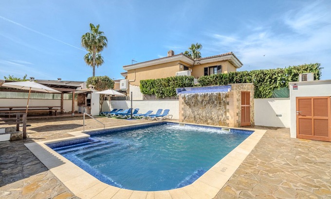 Muro Villa | V. Villa Pons Paradise