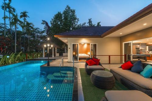 Koh Kaew Villa | V181 Yamu Sunset Villa 3BR Sea View Pool Retreat