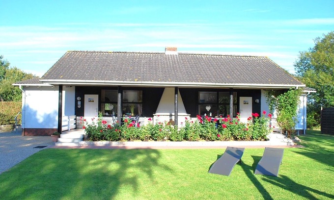 Eckwarder Ahndeich Apartment | Vacation apartment/apartment for 4 guests with 55m² in Butjadingen-Eckwarderhörne (171225)