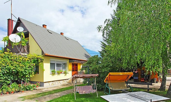 Balatonoszod House | Vacation home Paprika in Balatonboglar/Balatonoszod - 8 persons, 4 bedrooms