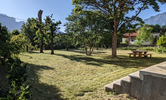 Saint-Bonnet-en-Champsaur House | Vacation home in the mountains, on the edge of the Parc des Ecrins