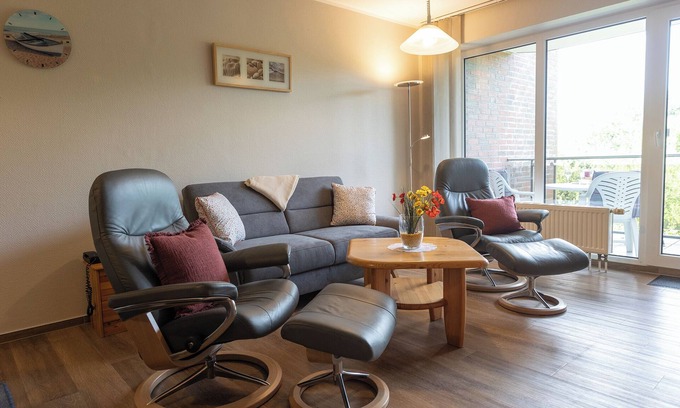 Wremen Apartment | Vacation apartment Utspann. close to the beach and with a view.
