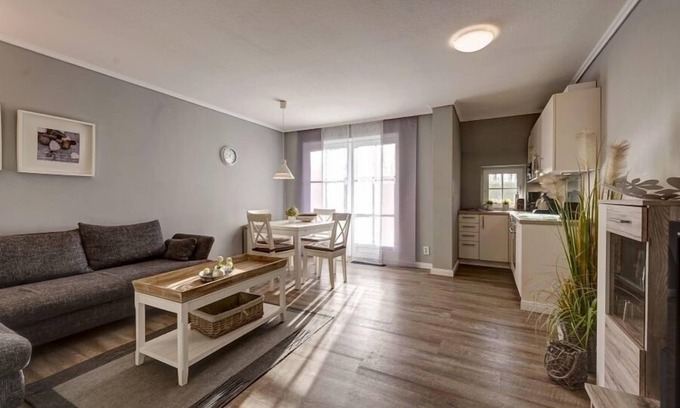 Busumer Deichhausen Apartment | Vacation apartment/apartment for 4 guests with 45m² in Büsumer Deichhausen (127215)