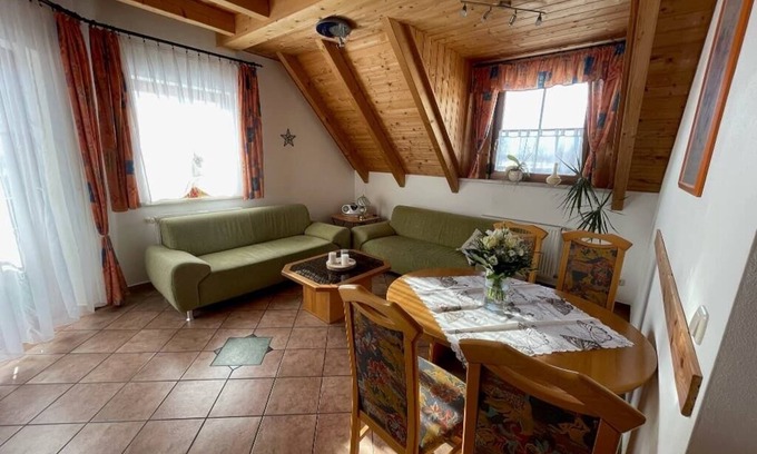 Neualbenreuth Apartment | Vacation apartment for 4 people (80 sqm) with balcony