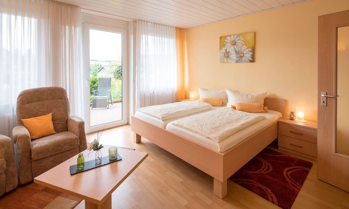 Reinhardshausen Apartment | Vacation apartment Margerite - Guesthouse Nöchel